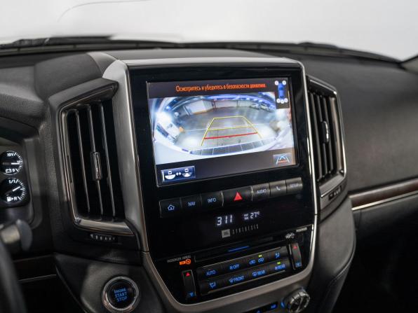 Toyota Land Cruiser 200 Series Рестайлинг 2 с пробегом 2015 года, цена 6 425 000 рублей, 120999 км, внедорожник, Автокод Объявления