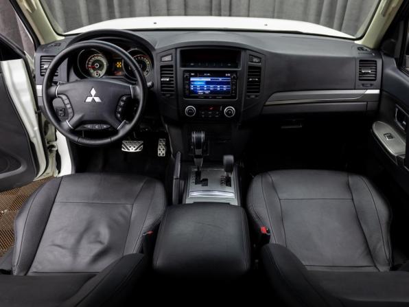 Mitsubishi Pajero IV Рестайлинг 1 с пробегом 2013 года, цена 1 995 000 рублей, 177311 км, внедорожник, Автокод Объявления