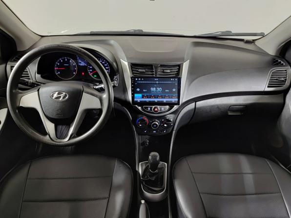 Hyundai Solaris I с пробегом 2013 года, цена 490 000 рублей, 383050 км, седан, Автокод Объявления