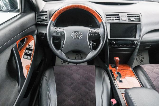 Toyota Camry VI (XV40) Рестайлинг с пробегом 2009 года, цена 1 249 000 рублей, 284000 км, седан, Автокод Объявления