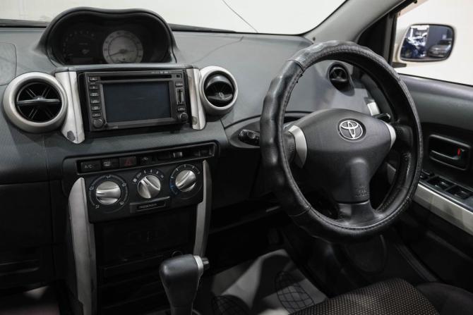 Toyota Ist I с пробегом 2002 года, цена 449 000 рублей, 470000 км, хэтчбек, Автокод Объявления