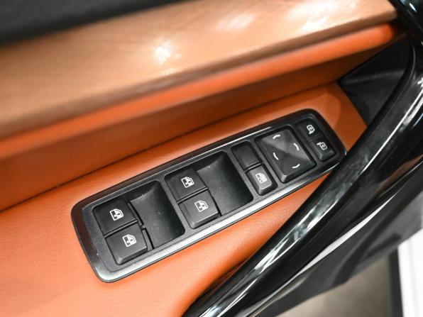 Lada (ВАЗ) Vesta I Рестайлинг (NG) с пробегом 2024 года, цена 1 600 000 рублей, 10453 км, универсал, Автокод Объявления