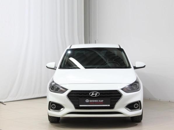 Hyundai Solaris II с пробегом 2019 года, цена 1 348 000 рублей, 133955 км, седан, Автокод Объявления