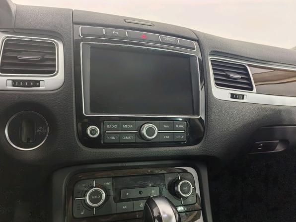 Volkswagen Touareg II Рестайлинг с пробегом 2015 года, цена 2 139 000 рублей, 151000 км, внедорожник, Автокод Объявления