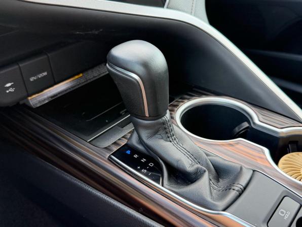 Toyota Camry VIII (XV70) с пробегом 2019 года, цена 2 570 000 рублей, 103502 км, седан, Автокод Объявления