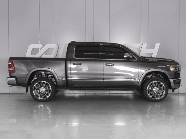 Ram 1500 V с пробегом 2022 года, цена 7 730 000 рублей, 32177 км, offers.body_type.unknown, Автокод Объявления
