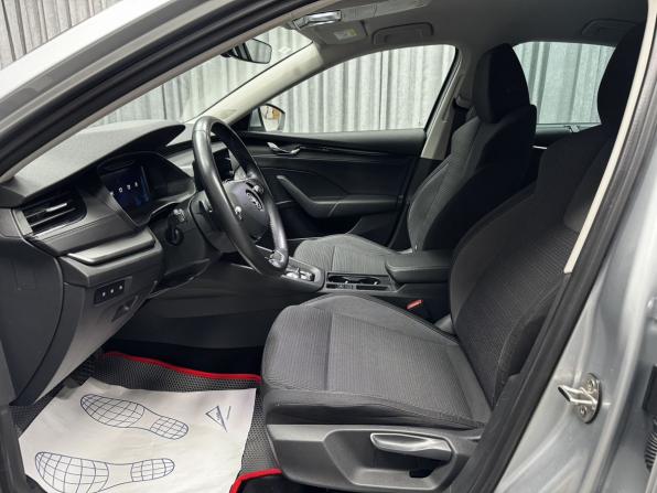 Skoda Octavia IV (A8) с пробегом 2021 года, цена 2 370 000 рублей, 83979 км, лифтбек, Автокод Объявления