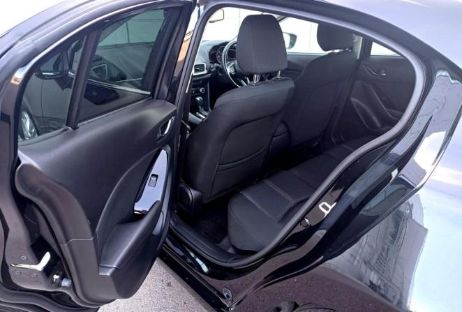 Mazda 3 III (BM) Рестайлинг с пробегом 2018 года, цена 1 744 000 рублей, 124108 км, седан, Автокод Объявления