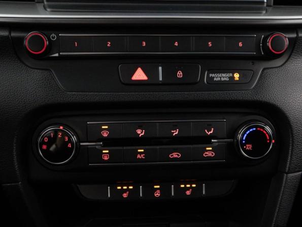 Kia Ceed III с пробегом 2018 года, цена 1 567 444 рубля, 94150 км, хэтчбек, Автокод Объявления