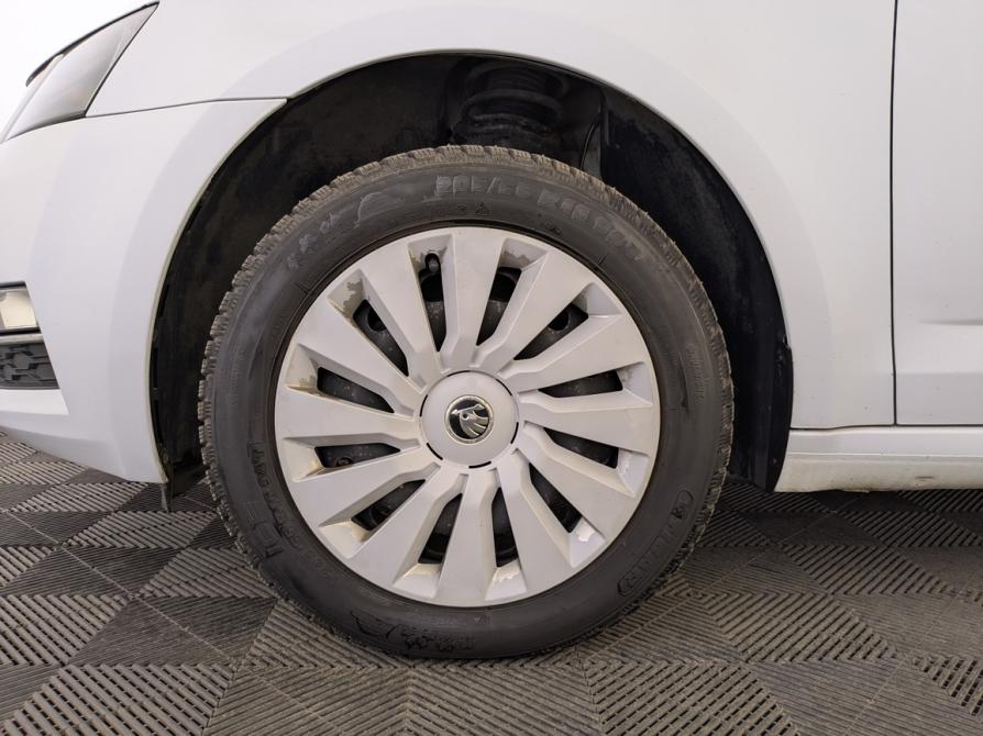 Skoda Octavia III (A7) Рестайлинг Москва  - изображение 18