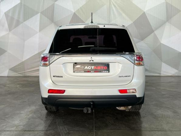 Mitsubishi Outlander III с пробегом 2014 года, цена 1 350 000 рублей, 215161 км, внедорожник, Автокод Объявления