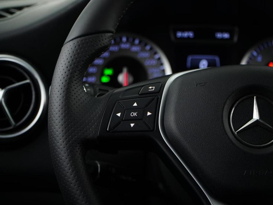 Mercedes-Benz A-Класс III (W176) Москва  - изображение 12