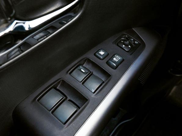 Mitsubishi Outlander II Рестайлинг с пробегом 2012 года, цена 1 375 000 рублей, 197325 км, внедорожник, Автокод Объявления