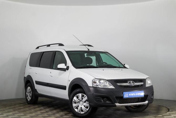 Lada (ВАЗ) Largus I с пробегом 2017 года, цена 779 000 рублей, 303296 км, универсал, Автокод Объявления
