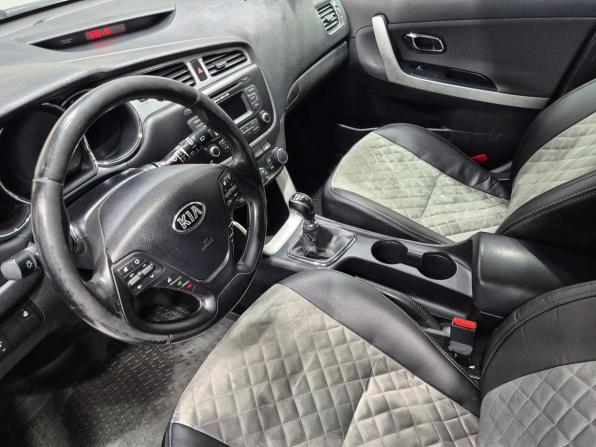 Kia Ceed II с пробегом 2013 года, цена 909 000 рублей, 138115 км, хэтчбек, Автокод Объявления
