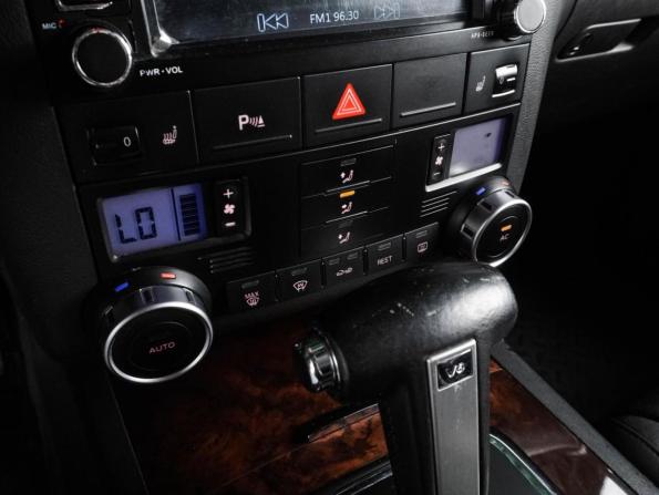 Volkswagen Touareg I Рестайлинг с пробегом 2008 года, цена 1 285 000 рублей, 345739 км, внедорожник, Автокод Объявления