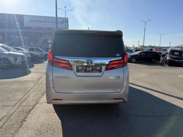 Toyota Alphard III Рестайлинг с пробегом 2018 года, цена 3 799 995 рублей, 240330 км, минивэн, Автокод Объявления