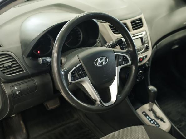 Hyundai Solaris I с пробегом 2011 года, цена 750 000 рублей, 172594 км, хэтчбек, Автокод Объявления