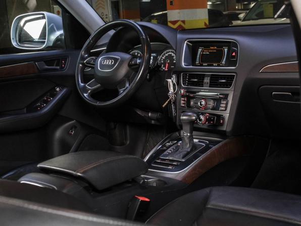 Audi Q5 I (8R) Рестайлинг с пробегом 2014 года, цена 1 799 000 рублей, 221224 км, внедорожник, Автокод Объявления
