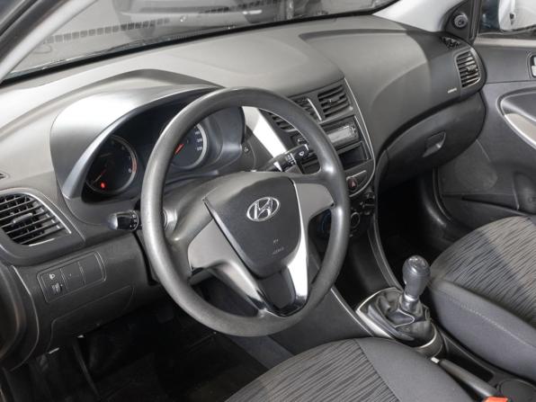 Hyundai Solaris I Рестайлинг с пробегом 2015 года, цена 730 000 рублей, 165530 км, седан, Автокод Объявления