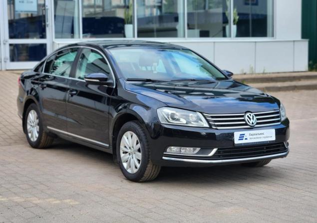 Volkswagen Passat B7 с пробегом 2012 года, цена 999 000 рублей, 242000 км, седан, Автокод Объявления