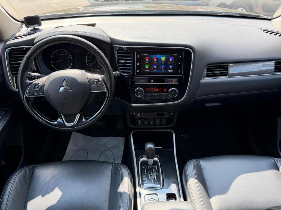 Mitsubishi Outlander III Рестайлинг 3 Санкт-Петербург  - изображение 9