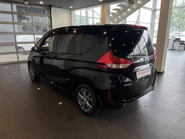 Honda Freed II Рестайлинг с пробегом 2020 года, цена 1 980 000 рублей, 78778 км, компактвэн, Автокод Объявления