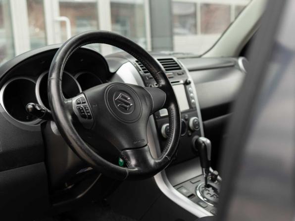 Suzuki Grand Vitara II Рестайлинг 2 с пробегом 2013 года, цена 1 370 000 рублей, 228938 км, внедорожник, Автокод Объявления