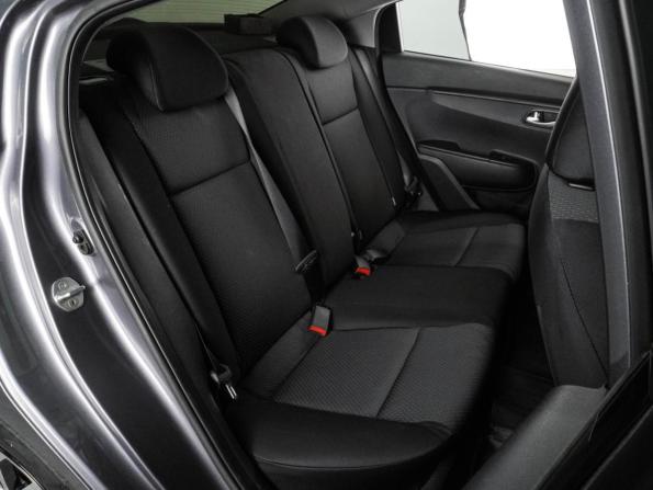 Kia Rio IV Рестайлинг с пробегом 2021 года, цена 1 644 000 рублей, 94723 км, седан, Автокод Объявления