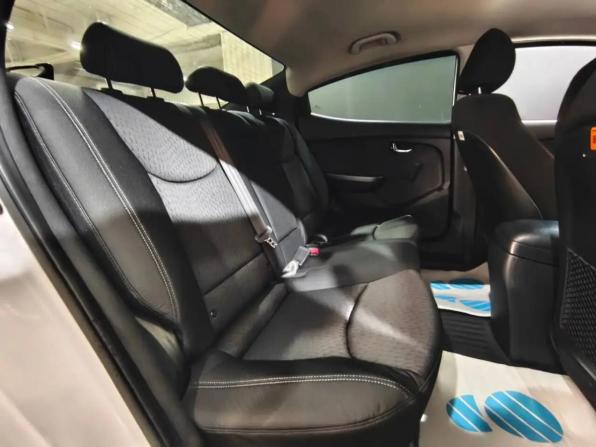 Hyundai Elantra V (MD) с пробегом 2013 года, цена 990 000 рублей, 116721 км, седан, Автокод Объявления