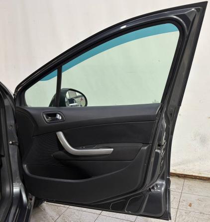 Peugeot 308 I Рестайлинг с пробегом 2012 года, цена 420 000 рублей, 163354 км, хэтчбек, Автокод Объявления
