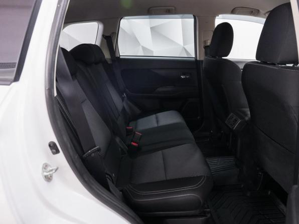 Mitsubishi Outlander III Рестайлинг 3 с пробегом 2019 года, цена 2 330 000 рублей, 125000 км, внедорожник, Автокод Объявления