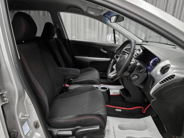 Honda Stream II Рестайлинг с пробегом 2010 года, цена 1 189 000 рублей, 136000 км, минивэн, Автокод Объявления