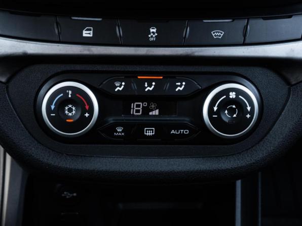 Lada (ВАЗ) Vesta I с пробегом 2019 года, цена 998 000 рублей, 135243 км, универсал, Автокод Объявления