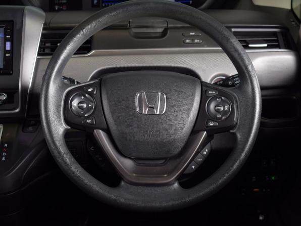 Honda Freed II с пробегом 2017 года, цена 1 495 995 рублей, 119114 км, компактвэн, Автокод Объявления