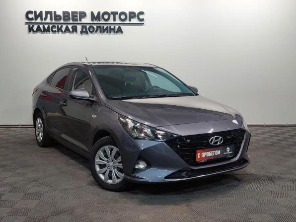 Hyundai Solaris II Рестайлинг с пробегом 2022 года, цена 1 685 000 рублей, 87220 км, седан, Автокод Объявления