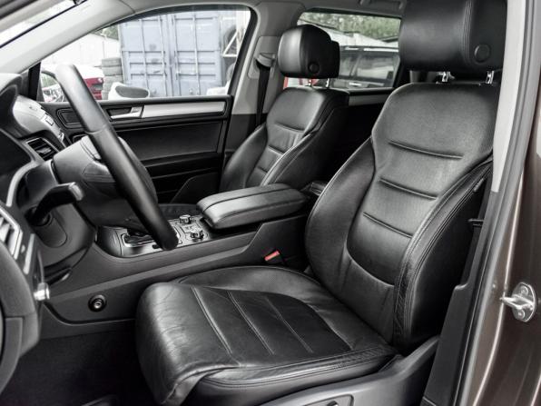 Volkswagen Touareg II с пробегом 2012 года, цена 1 895 000 рублей, 239372 км, внедорожник, Автокод Объявления