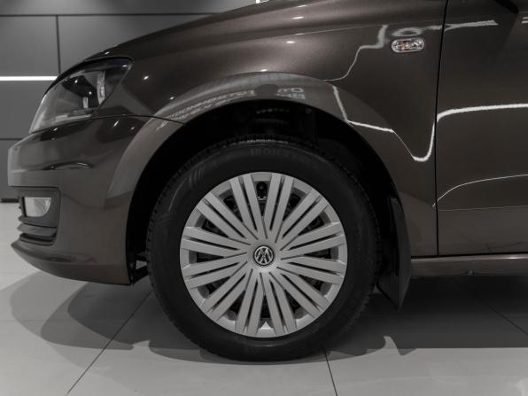 Volkswagen Polo V с пробегом 2015 года, цена 875 000 рублей, 159580 км, седан, Автокод Объявления