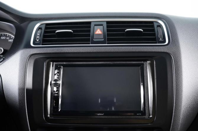 Volkswagen Jetta VI с пробегом 2014 года, цена 919 000 рублей, 240215 км, седан, Автокод Объявления