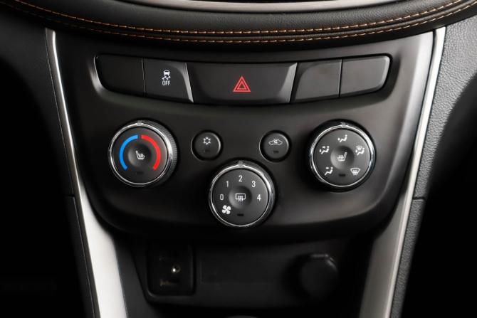 Chevrolet Trax I Рестайлинг с пробегом 2020 года, цена 1 899 000 рублей, 94121 км, внедорожник, Автокод Объявления