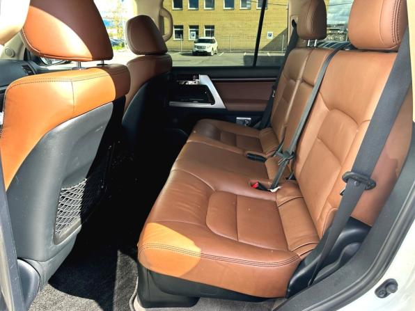 Toyota Land Cruiser 200 Series Рестайлинг 1 с пробегом 2015 года, цена 4 060 000 рублей, 251919 км, внедорожник, Автокод Объявления