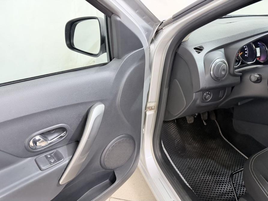 Renault Logan II Воронеж  - изображение 17