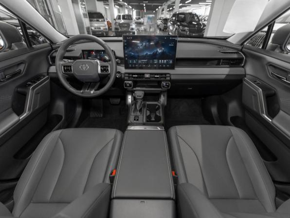 Toyota RAV4 VI (XA60) с пробегом 2026 года, цена 4 250 000 рублей, 50 км, внедорожник, Автокод Объявления