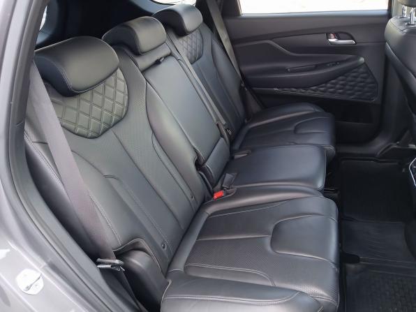 Hyundai Santa Fe IV Рестайлинг с пробегом 2021 года, цена 3 700 000 рублей, 63120 км, внедорожник, Автокод Объявления