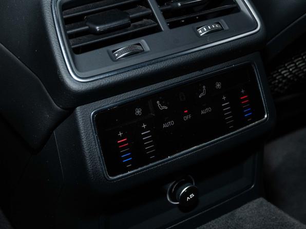 Audi A6 V (C8) с пробегом 2019 года, цена 3 340 000 рублей, 163280 км, седан, Автокод Объявления