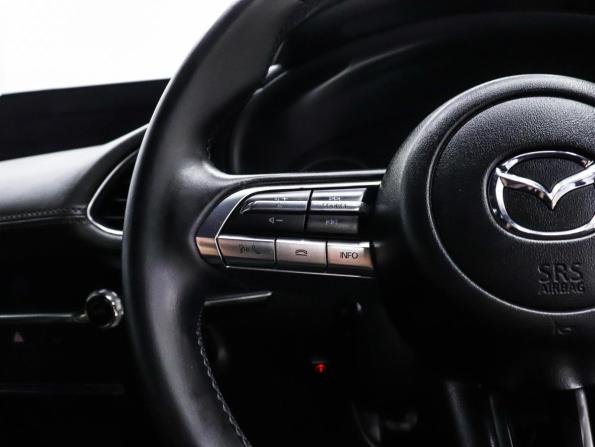 Mazda 3 IV (BP) с пробегом 2019 года, цена 1 699 000 рублей, 88236 км, хэтчбек, Автокод Объявления