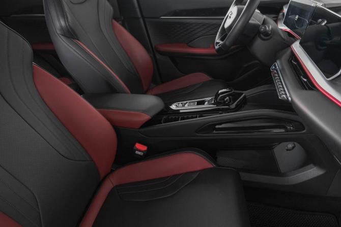 Geely Coolray I Рестайлинг с пробегом 2024 года, цена 2 159 000 рублей, 17732 км, внедорожник, Автокод Объявления