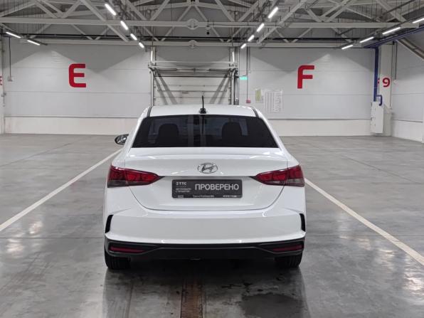 Hyundai Solaris II Рестайлинг с пробегом 2021 года, цена 1 119 000 рублей, 215158 км, седан, Автокод Объявления