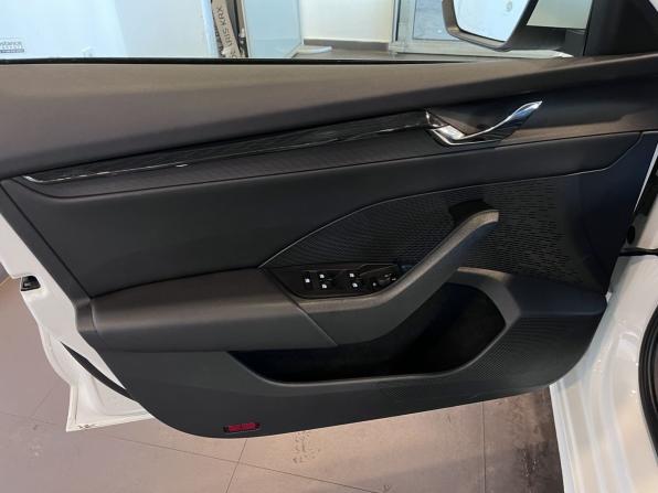 Skoda Octavia IV (A8) с пробегом 2021 года, цена 2 390 000 рублей, 103261 км, лифтбек, Автокод Объявления