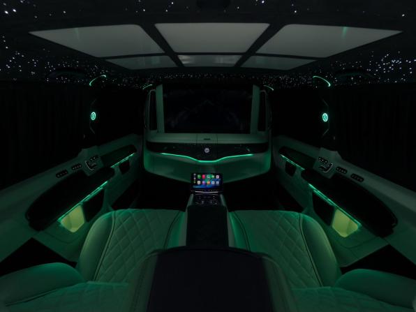 Mercedes-Benz V-Класс III (W447) Рестайлинг 2 с пробегом 2025 года, цена 46 000 000 рублей, 89 км, минивэн, Автокод Объявления